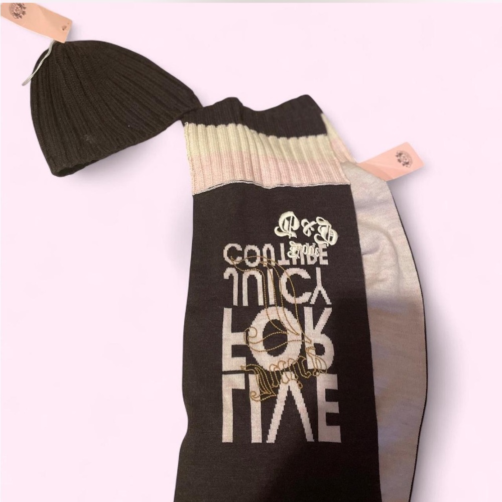 JUICY COUTURE SCARF AND BEANIE SET